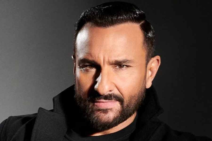 অজ্ঞাতপরিচয় দুষ্কৃতীর ছুরির আঘাতে গুরুতর ভাবে জখম সইফ আলি খান। মুম্বইয়ের লীলাবতী হাসপাতালে তাঁর অস্ত্রোপচার চলছে বলে সূত্র মারফত জানা গিয়েছে। অভিনেতার শরীরে ছ’টি ক্ষত রয়েছে। এর মধ্যে দু’টি ক্ষত গভীর বলে জানা গিয়েছে।