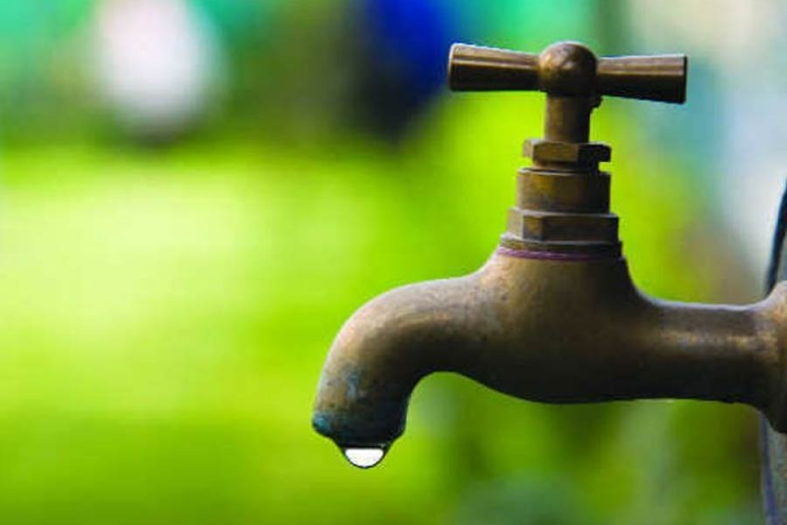 পাইপলাইনে রক্ষণাবেক্ষণের কাজ চলার জন্য দক্ষিণ কলকাতার বিস্তীর্ণ অংশে ২১ ঘণ্টার জন্য বন্ধ থাকবে পানীয় জল পরিষেবা। শনিবার সকাল ৯টা থেকে রবিবার সকাল ৬টা পর্যন্ত পরিষেবা বন্ধ থাকবে।