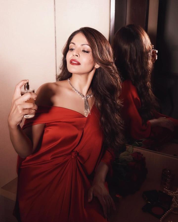 beautiful hot एंड बहुत ही प्रीटी.
