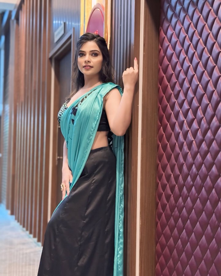 wow beautiful साड़ी.