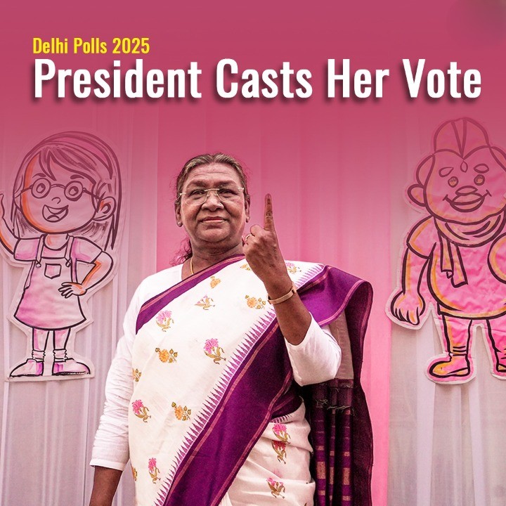 President Droupadi Murmu casts her vote at Dr. Rajendra Prasad Kendriya Vidyalaya at the Rashtrapati Bhavan, New Delhi.