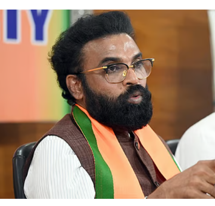 2028 ರ ವಿಧಾನಸಭೆ ಚುನಾವಣೆ: 'ಸೇಫ್' ಕ್ಷೇತ್ರಕ್ಕೆ ಈಗಿನಿಂದಲೇ ಸಿದ್ಧತೆ; ಕೂಡ್ಲಿಗಿಯತ್ತ ಶ್ರೀರಾಮುಲು ಚಿತ್ತ!