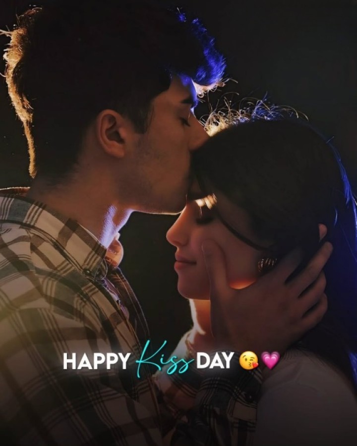 Happy Kiss Day