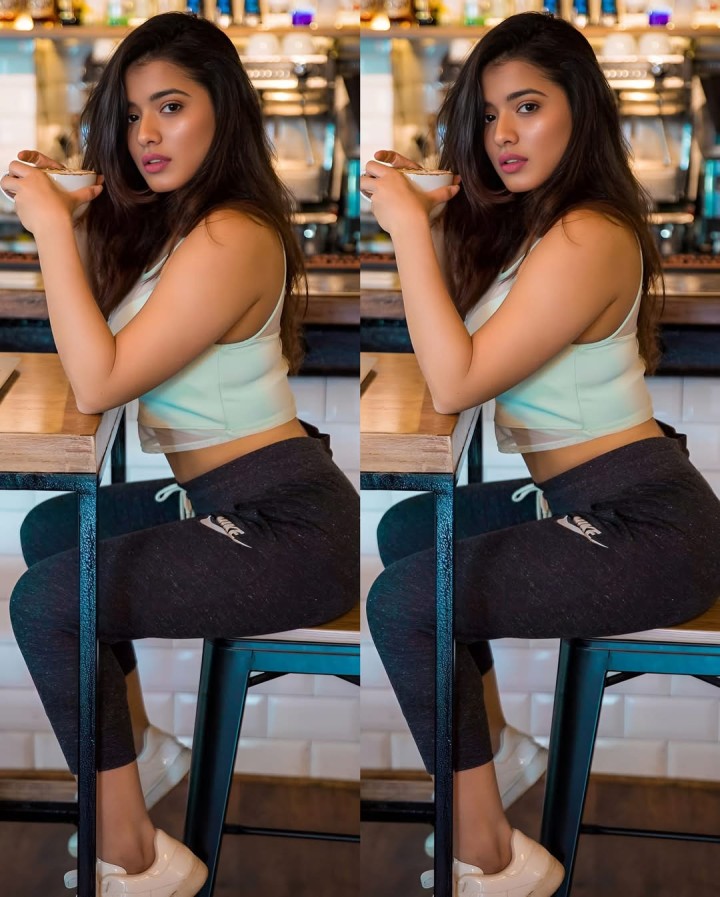 ಹಾಟ್ ಕ್ಯೂಟ್ ಗರ್ಲ್