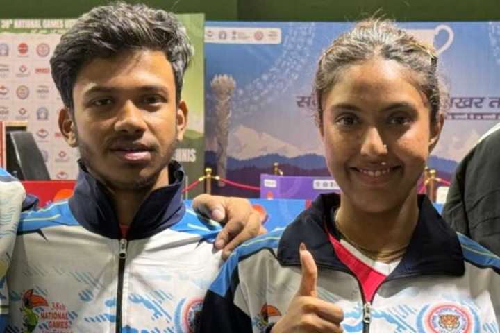 জাতীয় গেমসে টেবল টেনিসে সোনা জিতলেন ঐহিকা মুখোপাধ্যায় ও অনির্বাণ ঘোষ। জিমন্যাস্টিক্সে এল আরও দু’টি সোনা।
