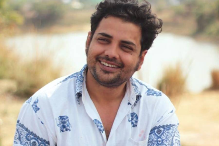 প্রেম দিবসে তথাগত মুখোপাধ্যায়ের ভালবাসা প্রকাশ্যে। তাঁর আগামী ছবি ‘রাস’ তথাগতের জীবনে প্রেম ফিরিয়ে দিয়েছে।