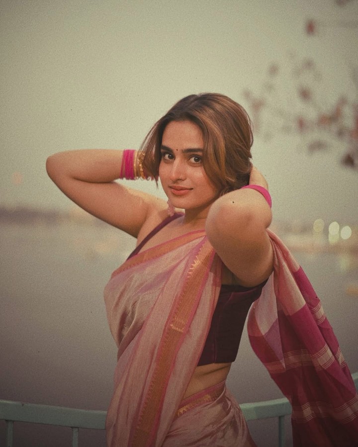 ವಾವ್ ಏನ್ ಸಕ್ಕತ್ತಾಗಿ ಇದಾಳೆ ಗುರು ಹುಡ್ಗಿ