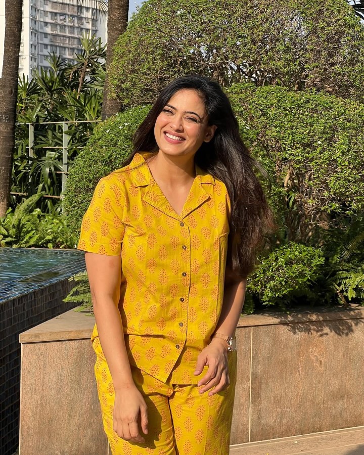 Gorgeous So sweet