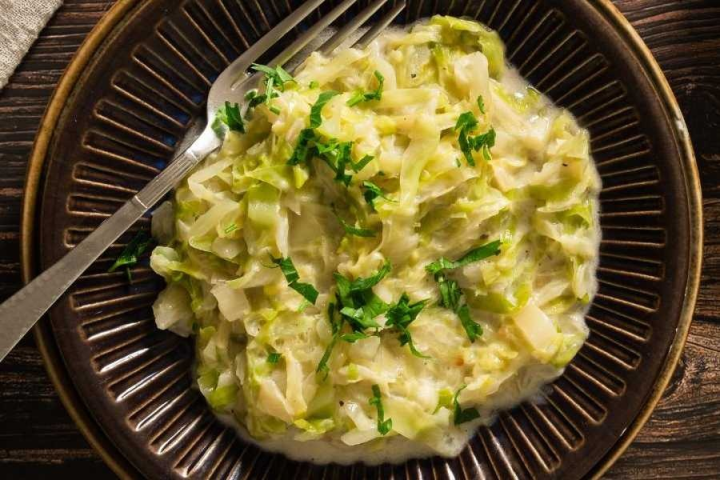 ‘ক্রিম ক্যাবেজ’। এই রান্নাটি জনপ্রিয় হয়েছিল ১৯৩০ সাল নাগাদ।