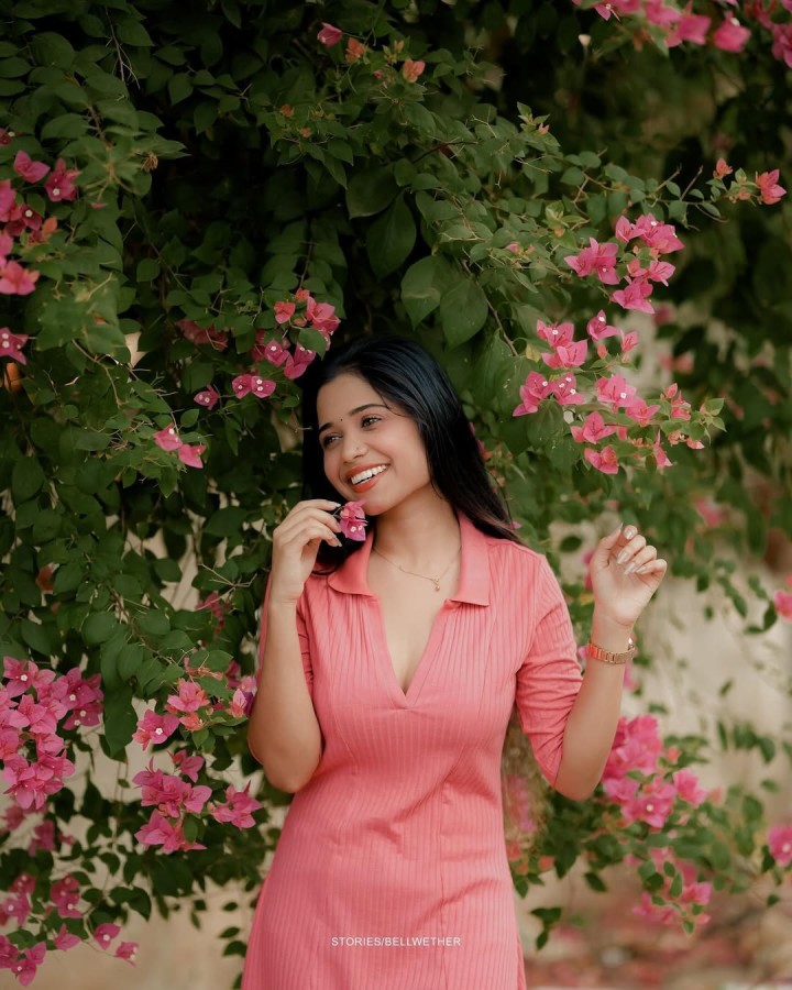 Falling leaves and cozy dreams