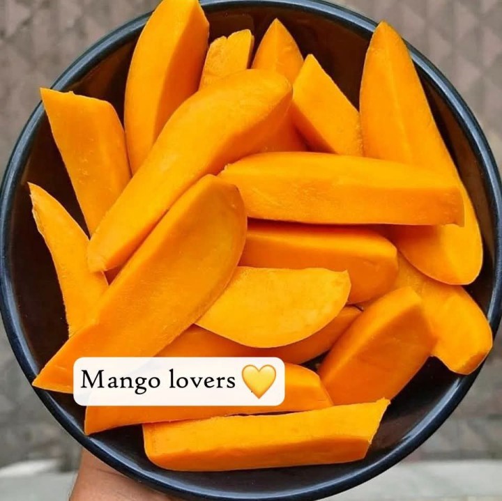 Mango season vachesindi