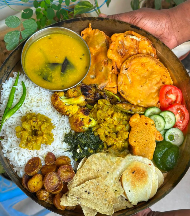 ଘର ଖାଇବା କାହାକୁ ଭଲ ଲାଗେ