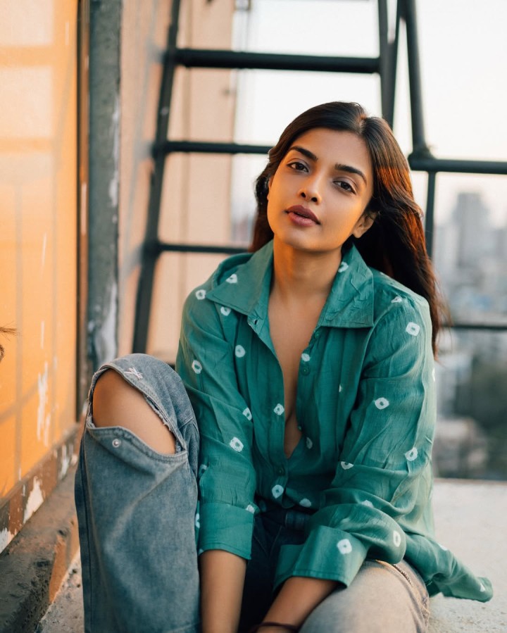 ஐகளின் ஐ அவள்தானா…