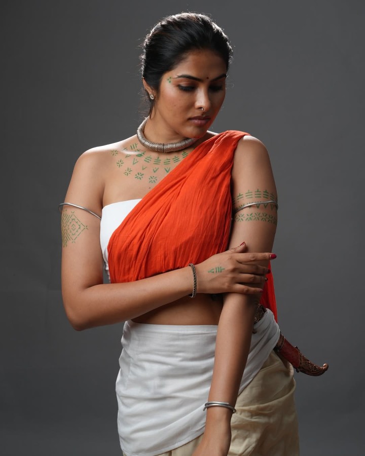 திவி வத்யா