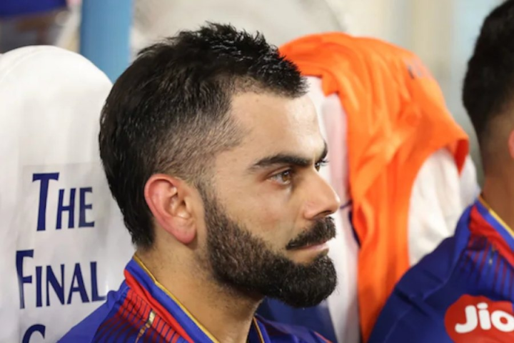 এ বার আইপিএলের ম্যাচগুলি হবে দেশের ১৩টি শহরে। ১০টি দলকে বিভিন্ন শহরে ঘুরে খেলতে হবে লিগ পর্বের ম্যাচগুলি। প্রতিযোগিতার সূচি অনুযায়ী সবচেয়ে বেশি পথ যাতায়াত করতে হবে বিরাট কোহলিদের রয়্যাল চ্যালেঞ্জার্স বেঙ্গালুরুকে।