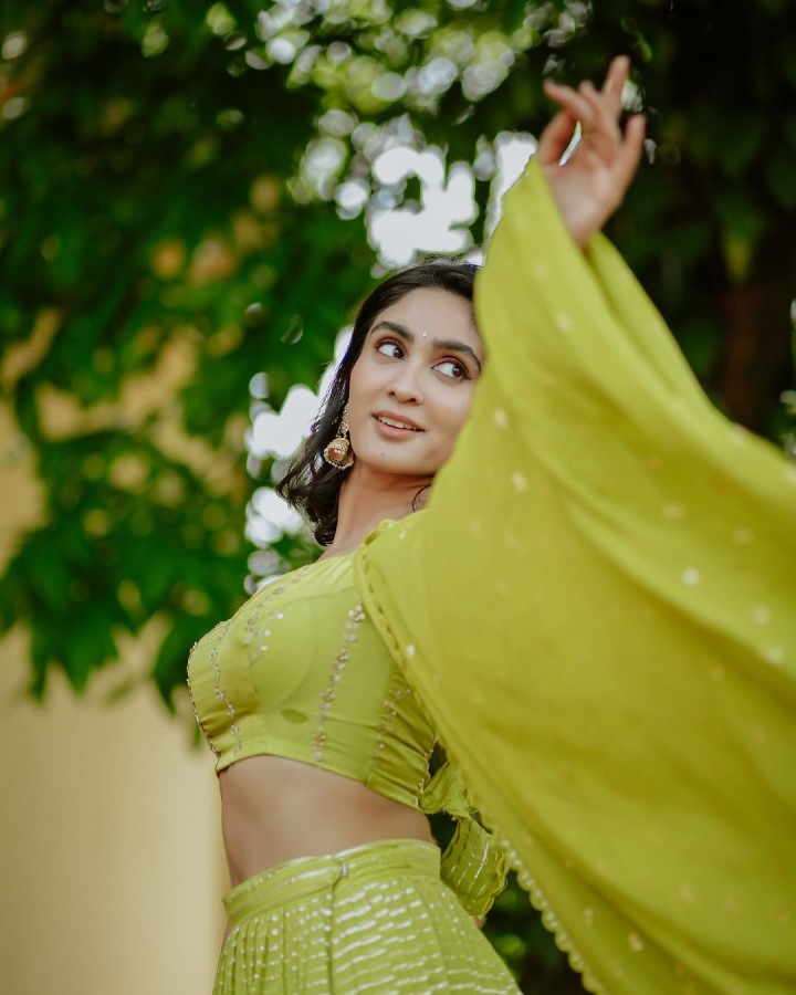 ஐகளின் ஐ அவள்தானா…