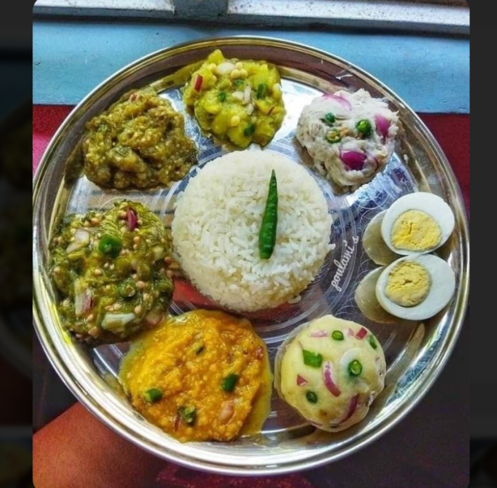 ಊಟದ ತಟ್ಟೆ ಎಷ್ಟೊಂದು ಕಲರ್ ಫುಲ್ ಆಗಿದೆ ನೋಡಿ