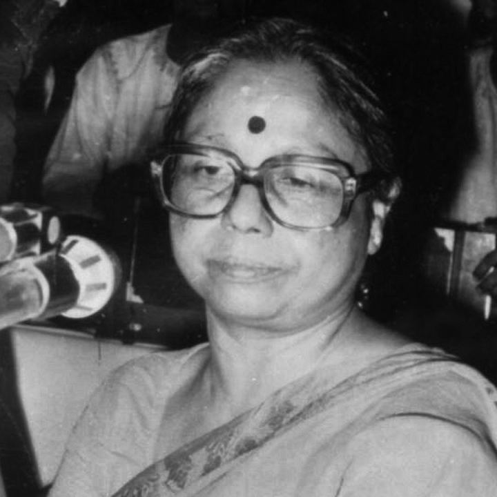 বাংলাদেশের সাংস্কৃতিক জগতে শোকের ছায়া। প্রয়াত হলেন সে দেশের বর্ষীয়ান সঙ্গীতত্ত্ববিদ তথা ‘ছায়ানট’-এর প্রতিষ্ঠাতা সদস্য সন্‌জীদা খাতুন।  মৃত্যকালে বয়স হয়েছিল ৯১ বছর।