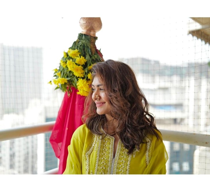 मराठमोळी मृणाल