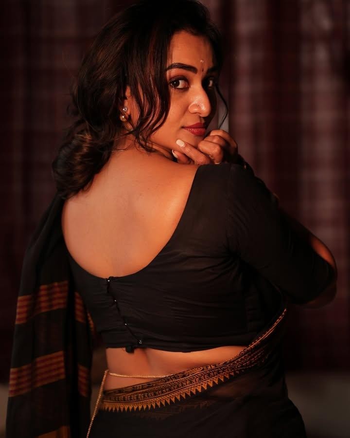 தங்கத்தாரகை மகளே!