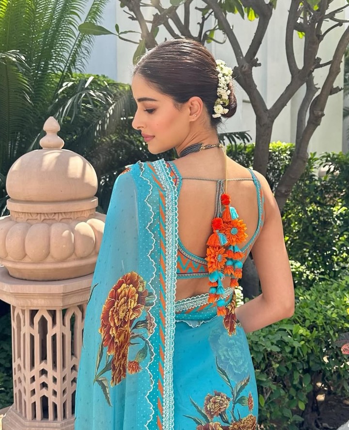 ફક્ત લૂક નહીં, પણ શ્રેષ્ઠતાની વ્યાખ્યા!'