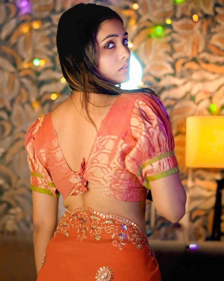 Super लुक्स