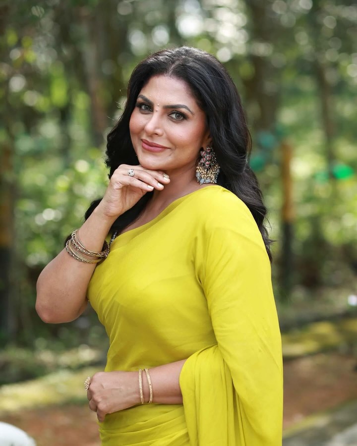 ഈ നടിയെ ഇഷ്ടമാണോ