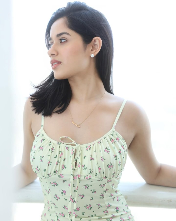 உன்னை போன்ற பேரழகியை என் இதயம் இதுவரை கண்டதில்லை