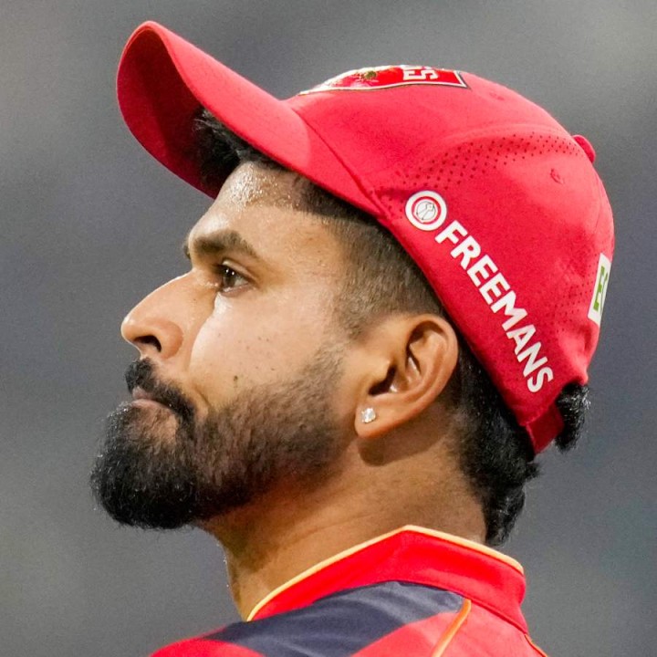 খেলার পর তরতাজা থাকতে নতুন পদ্ধতি নিয়েছে পঞ্জাব কিংস। নরওয়ের ফুটবলার আর্লিং হালান্ডের শরণাপন্ন হয়েছেন শ্রেয়স আয়ারেরা।