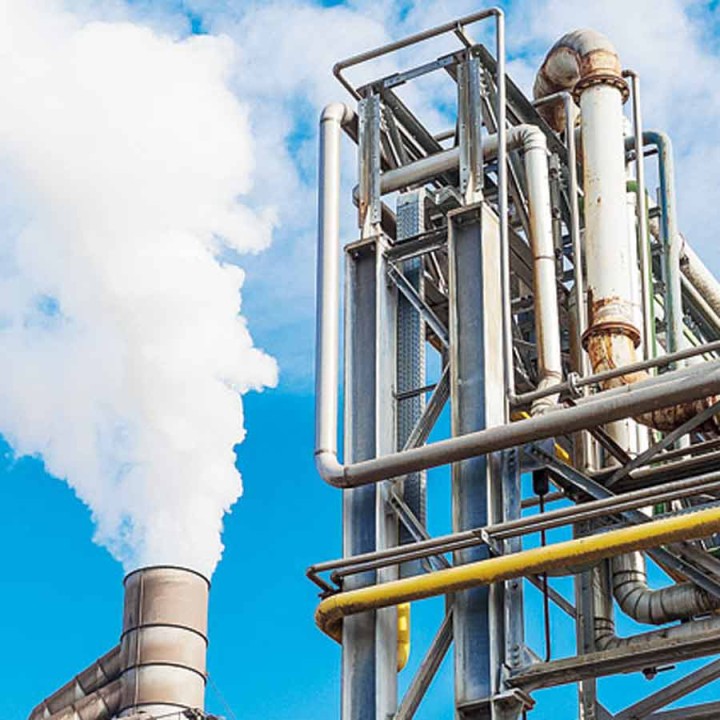 শক্ত হাতে আন্তর্জাতিক অস্থিরতা সামলানোর জন্য সব থেকে আগে দেশীয় অর্থনীতিকে মজবুত করার বার্তা দিচ্ছে সংশ্লিষ্ট সব মহলই।ফেব্রুয়ারিতে দেশে শিল্পোৎপাদন বৃদ্ধির হার নেমে গিয়েছে ২.৯ শতাংশে। যা ছ’মাসের মধ্যে সব থেকে কম।