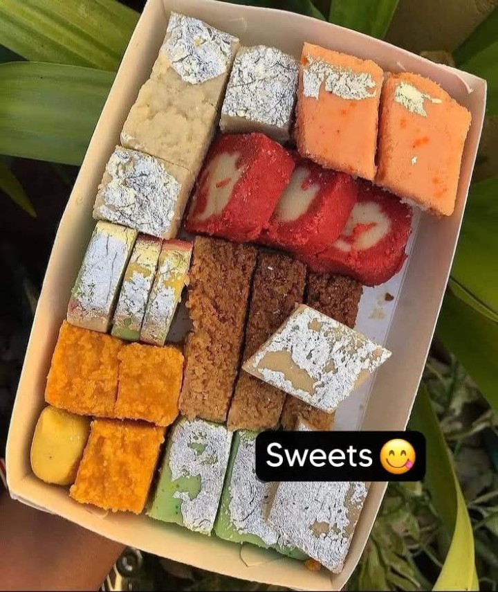 Meeku ye sweet istam