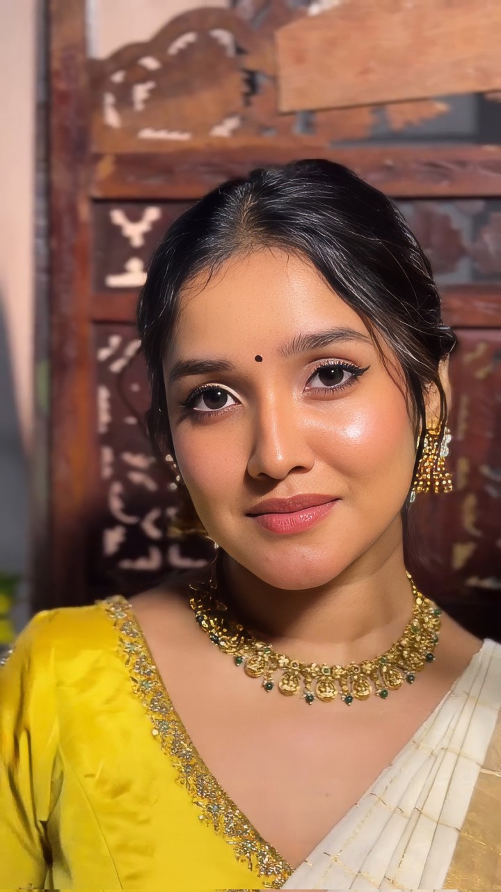 Anikha Surendran