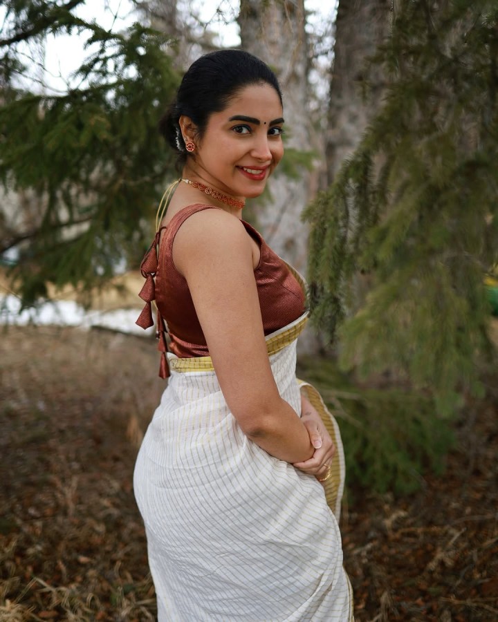 அழகோட அடிச்சு விழவைக்கிற Fashion Queen!