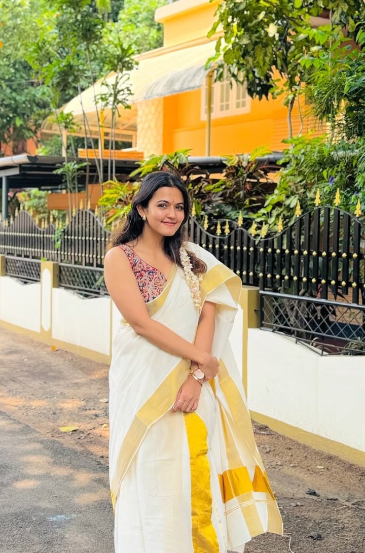 അപർണ ദാസ്