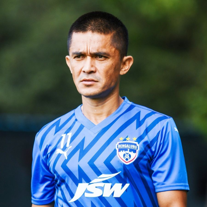 আইএসএলের কাপ ফাইনালে মোহনবাগানের কাছে হেরে গিয়েছে বেঙ্গালুরু। তা নিয়ে এখনও আক্ষেপ রয়েছে সুনীল ছেত্রীর। তাঁর মতে, ট্রফি না জেতা পর্যন্ত এই আক্ষেপ মিটবে না।
