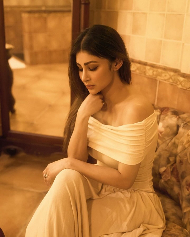 அவங்க look-க்கே filter தேவையில்ல!