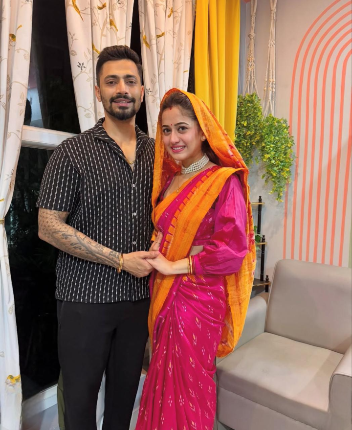 ସୁନ୍ଦର ଯୋଡ଼ି