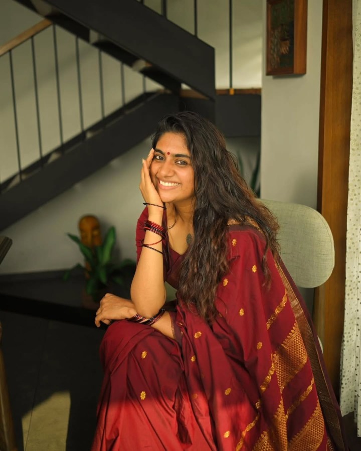 നിമിഷ സൂപ്പർ അല്ലേ
