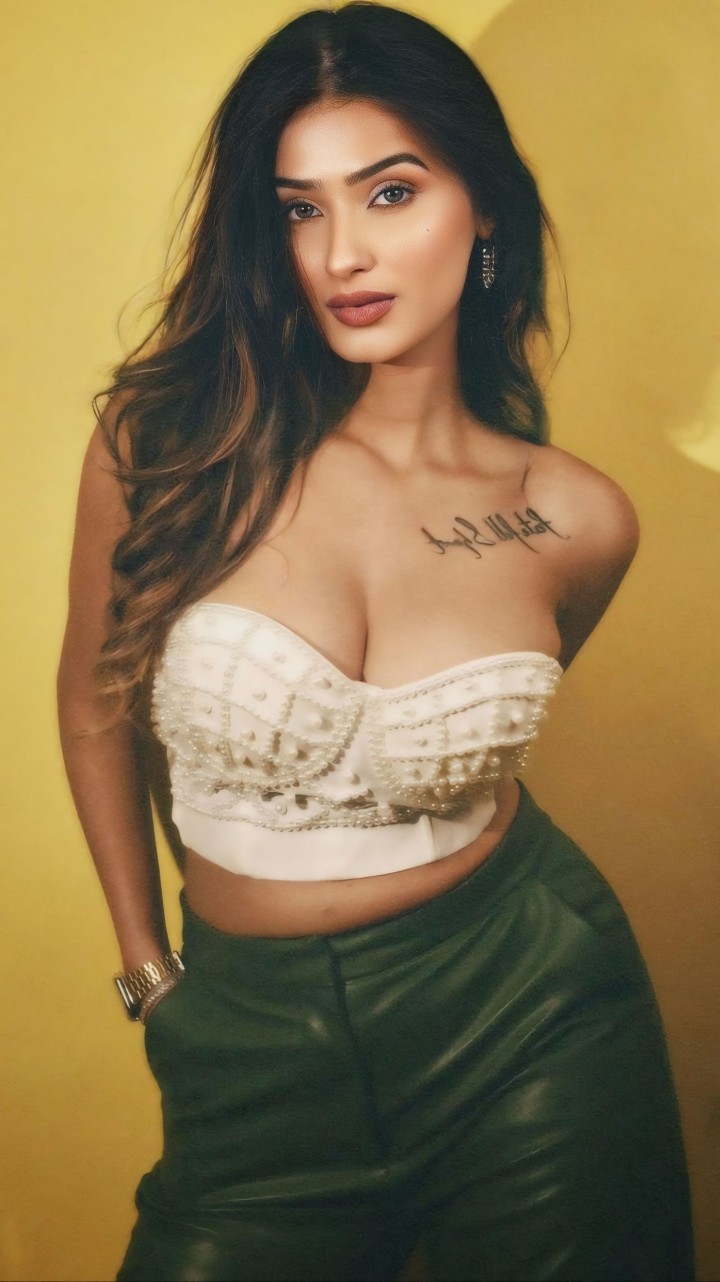 Main apne andaaz mein jeeti hoon