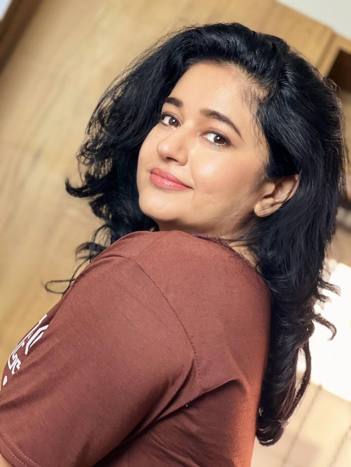 പൂനം ബജ്‌വ