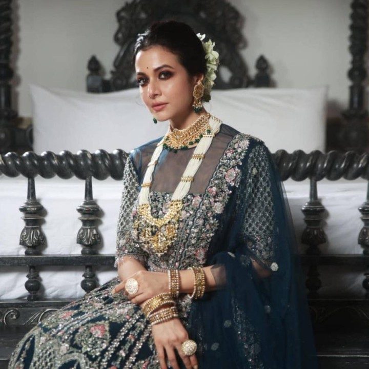 মেয়ে হওয়ার পর এটাই তাঁর প্রথম জন্মদিন। ২৮ এপ্রিল প্রিয় নায়িকার জন্মদিনে তাঁর অনুরাগীরা নিজেদের মতো করে বিশেষ দিনটা পালন করেন।