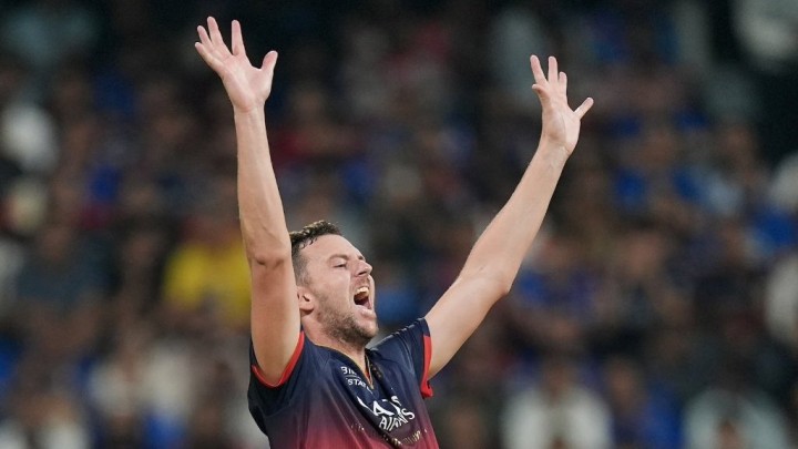RCB BEAT DELHI CAPITALS IN DELHI.