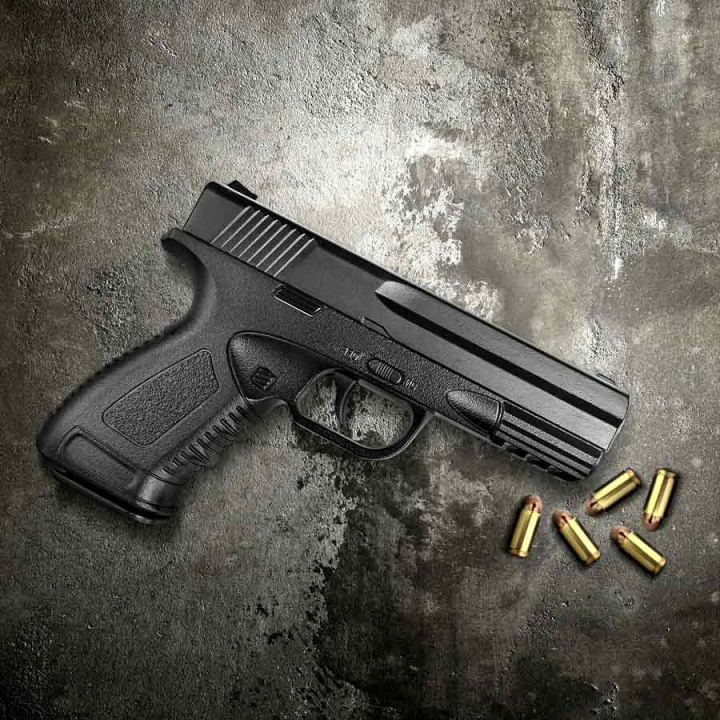 দক্ষিণ শহরতলির বিষ্ণুপুর থানার সামালি মোল্লাপাড়া এলাকা থেকে বিপুল পরিমাণ আগ্নেয়াস্ত্র উদ্ধার করলেন ডায়মন্ড হারবার পুলিশ জেলার অফিসারেরা। পুলিশের অনুমান, বড় কোনও অপরাধ সংঘটিত করার জন্য এত অস্ত্র মজুত করা হয়েছিল।