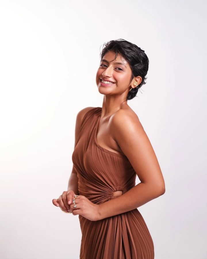 ഈ കുട്ടിയെ മനസ്സിലായോ