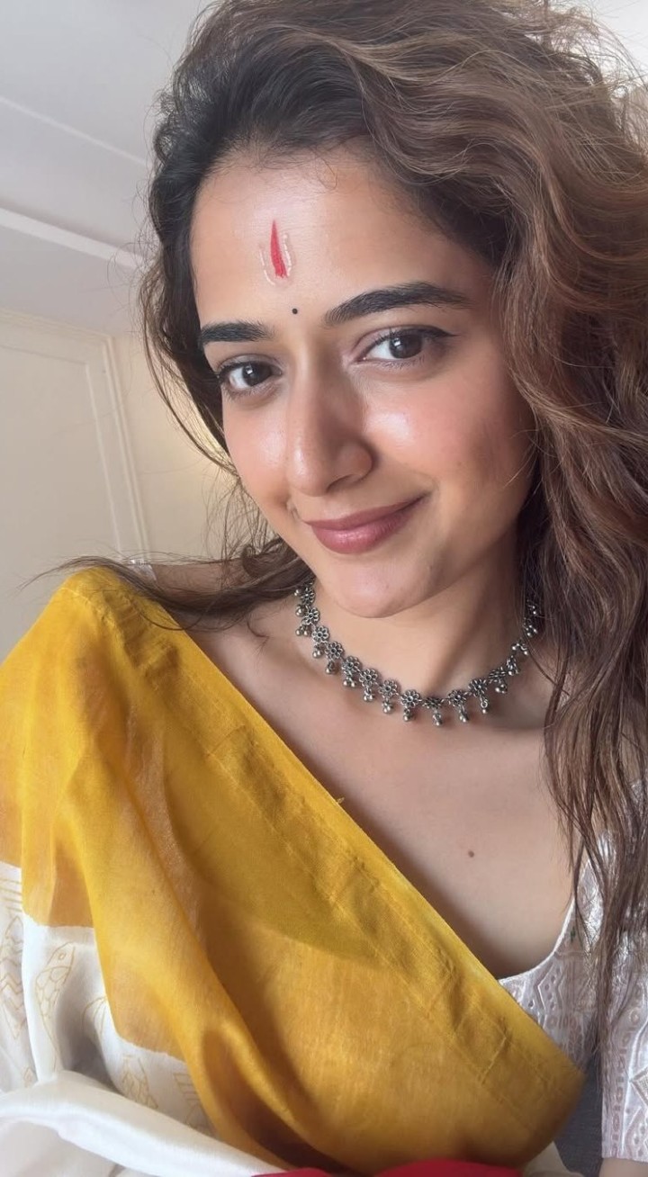 உன்னை போன்ற பேரழகியை என் இதயம் இதுவரை கண்டதில்லை