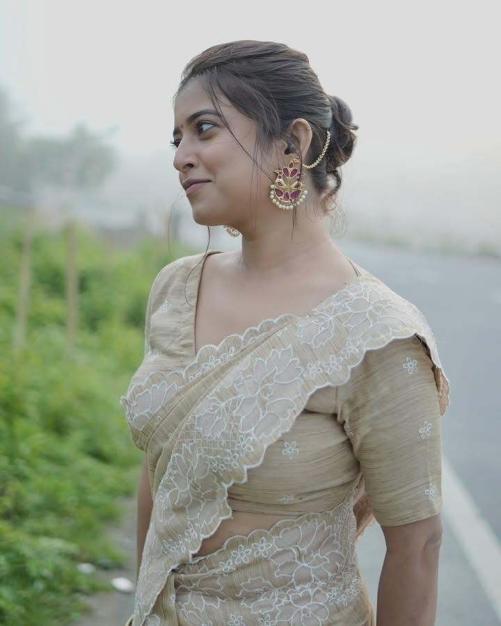 தங்கத்தாரகை மகளே!