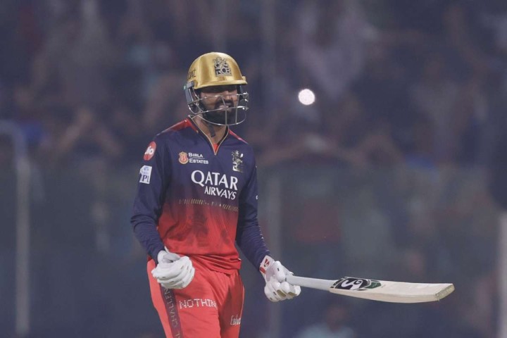 Sunil Gavaskar said 'Krunal Pandya is an outstanding cricketer. Batting, bowling, fielding - he is in the game every single moment - No body considers him for captaincy but with the kind of thinking that he has, often that leadership role will suit him well'.