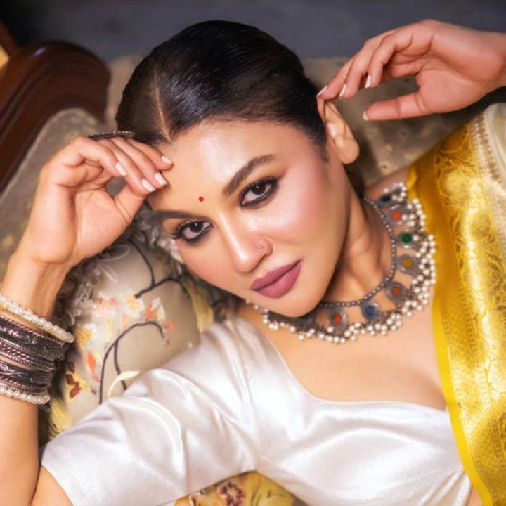 মে মাসেই আসছে জয়ার নতুন সিনেমা।