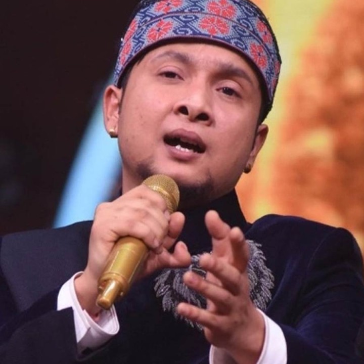 পথ দুর্ঘটনায় গুরুতর জখম ‘ইন্ডিয়ান আইডল’ জয়ী সঙ্গীতশিল্পী পবনদীপ রাজন। সোমবার ভোর রাতে অহমদাবাদের কাছে দুর্ঘটনাটি ঘটে।