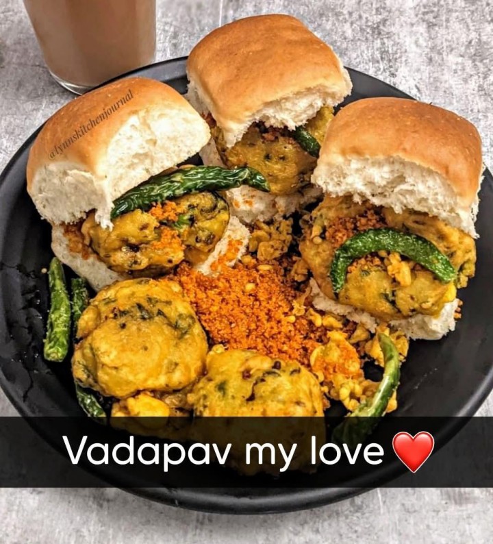 Chudagane notlo neellu urutunnayi